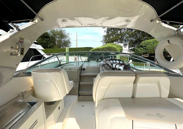 Sea Ray 350 Sundancer image