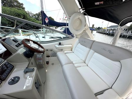 Sea Ray 350 Sundancer image