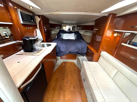 Sea Ray 350 Sundancer image