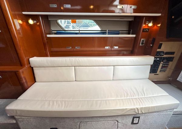 Sea Ray 350 Sundancer image