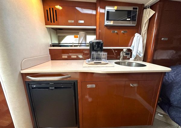 Sea Ray 350 Sundancer image