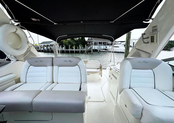 Sea Ray 350 Sundancer image