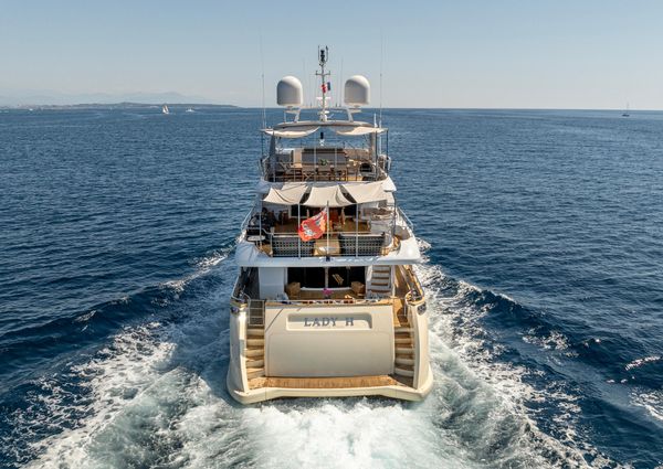 Benetti Classic 121 image