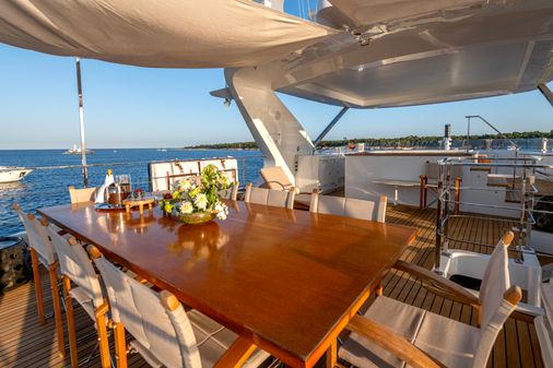 Benetti Classic 121 image