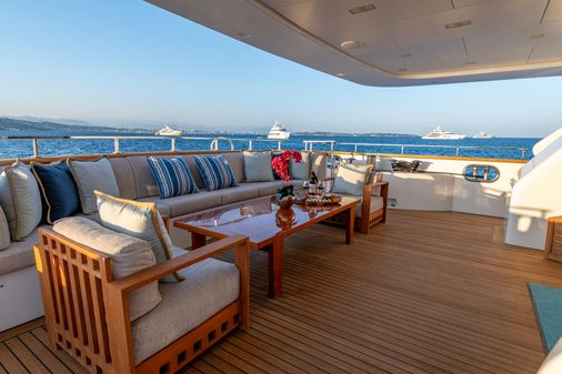 Benetti Classic 121 image