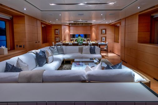 Benetti Classic 121 image