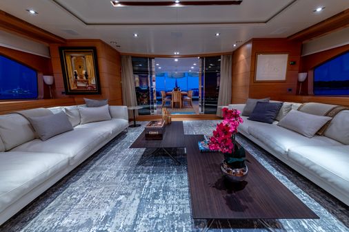 Benetti Classic 121 image