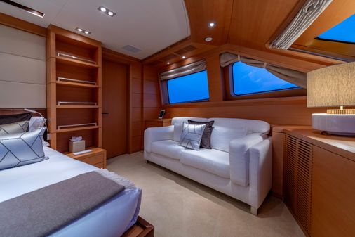 Benetti Classic 121 image