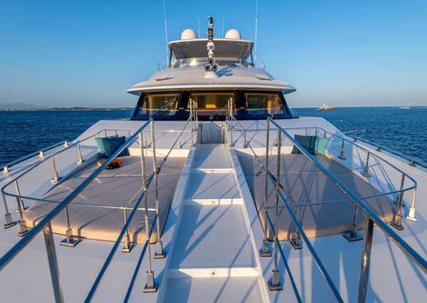 Benetti Classic 121 image