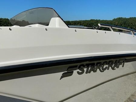 Starcraft SVX 171 OB Deck Boat image