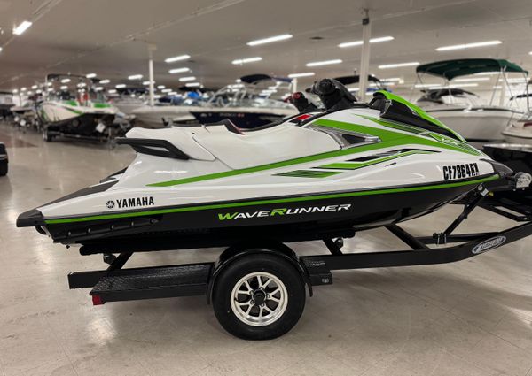 Yamaha-waverunner VX image