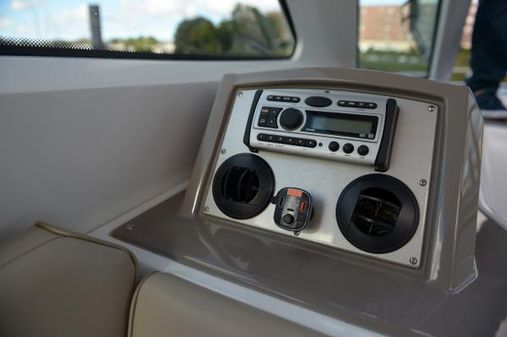 Cruisers-yachts 520-SPORTS-COUPE image