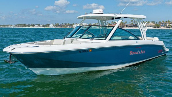 Boston Whaler 320 Vantage