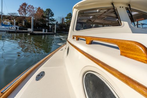 Hinckley Picnic Boat EP image