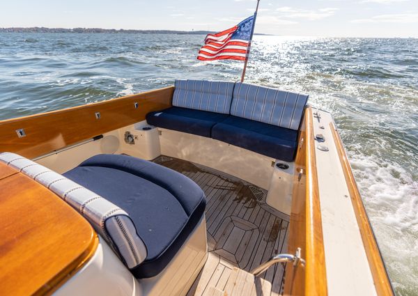 Hinckley Picnic Boat EP image