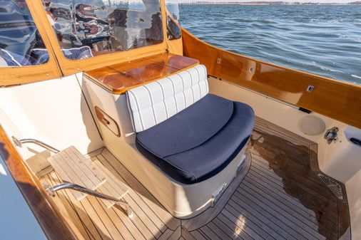 Hinckley Picnic Boat EP image