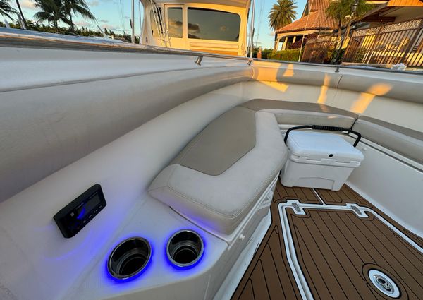 Boston Whaler 370 Outrage image