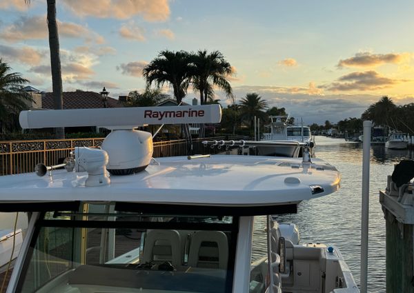 Boston Whaler 370 Outrage image