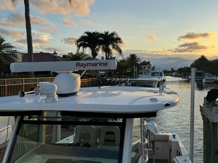 Boston Whaler 370 Outrage image