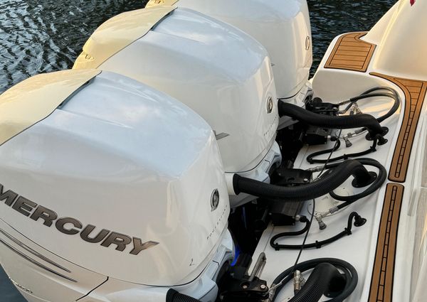 Boston Whaler 370 Outrage image