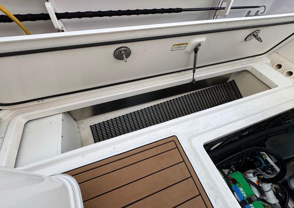 Boston Whaler 370 Outrage image