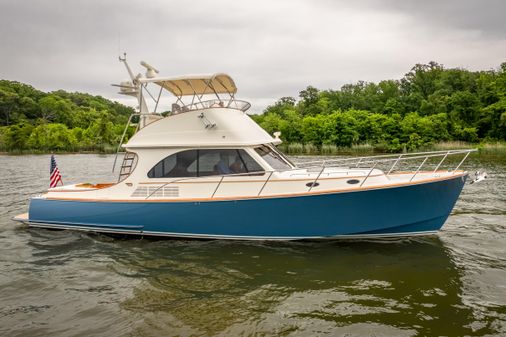 Hinckley Talaria 43 Flybridge image