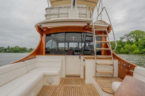 Hinckley Talaria 43 Flybridge image