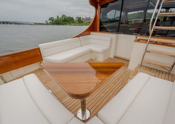 Hinckley Talaria 43 Flybridge image