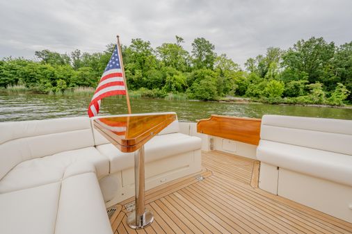 Hinckley Talaria 43 Flybridge image