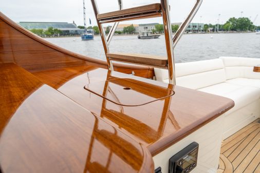 Hinckley Talaria 43 Flybridge image