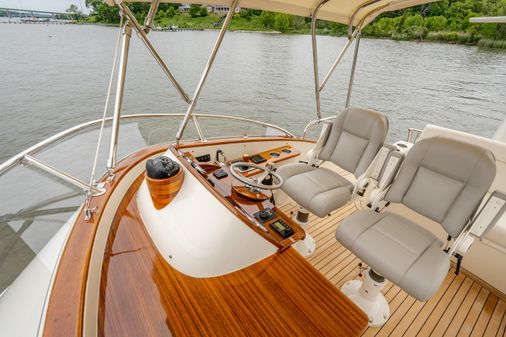 Hinckley Talaria 43 Flybridge image