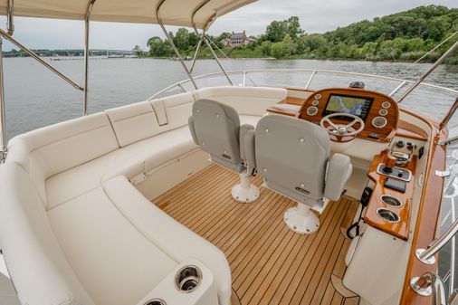 Hinckley Talaria 43 Flybridge image