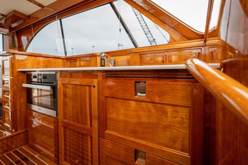 Hinckley Talaria 43 Flybridge image