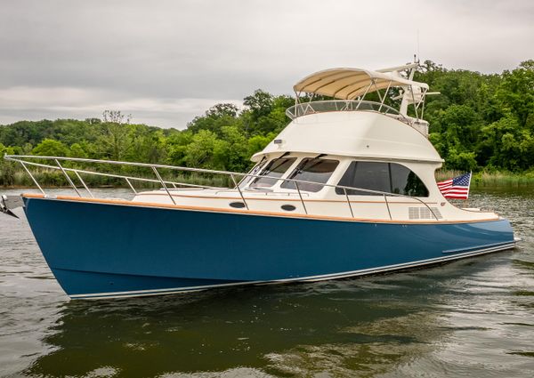 Hinckley Talaria 43 Flybridge image