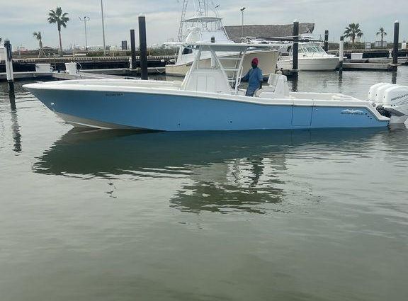 Invincible 36' OPEN FISHERMAN image