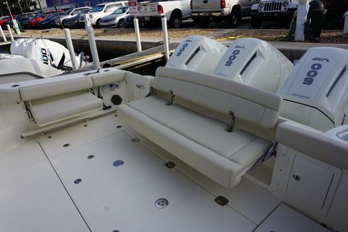 Boston Whaler 405 Conquest image