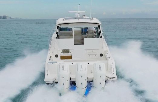 Boston Whaler 405 Conquest image