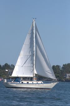 Pacific-seacraft CUTTER-WITH-SCHEEL-KEEL image