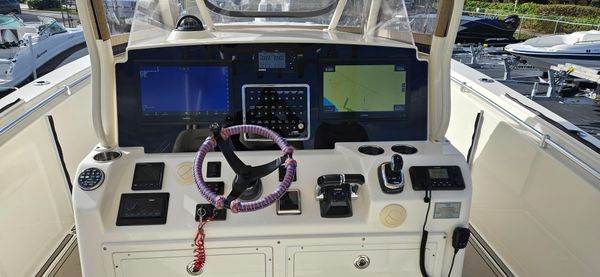 Cobia 344-CENTER-CONSOLE image