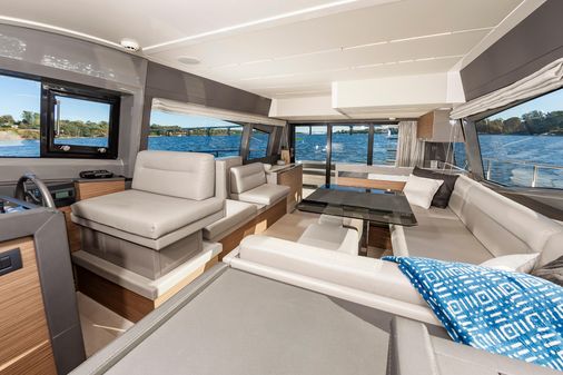 Ferretti Yachts 450 image