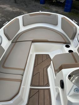 Quicksilver 475-AXESS-OPEN-BOAT-CRUISER image