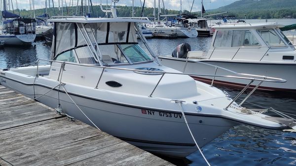 Seaswirl Striper 2600