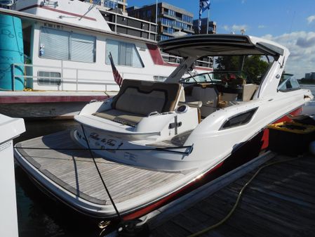 Sea Ray 350 SLX image