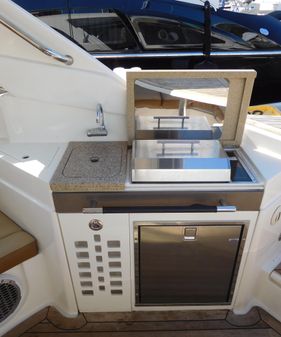 Sea Ray 350 SLX image