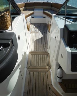 Sea Ray 350 SLX image