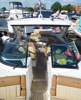 Sea Ray 350 SLX image