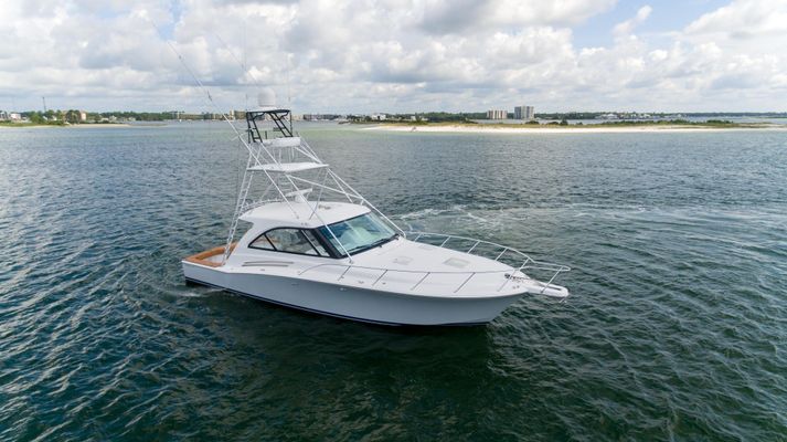 Hatteras GT45 Express - main image