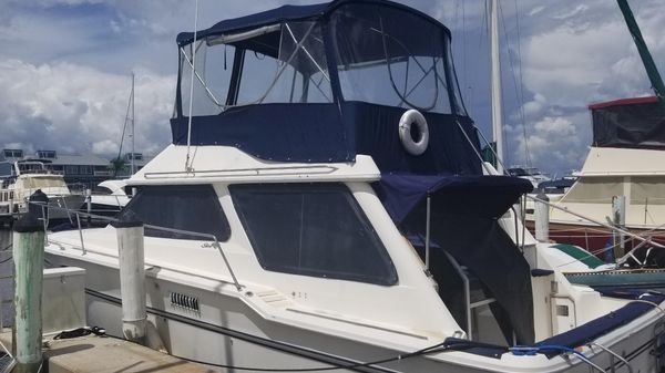 Sea Ray 36 sedan trawler