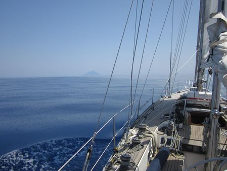 Helmsman Bosun Queen 55 image