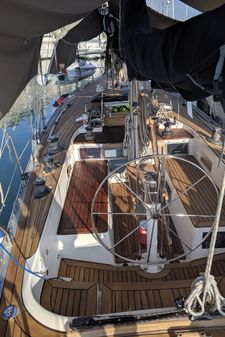 Helmsman Bosun Queen 55 image